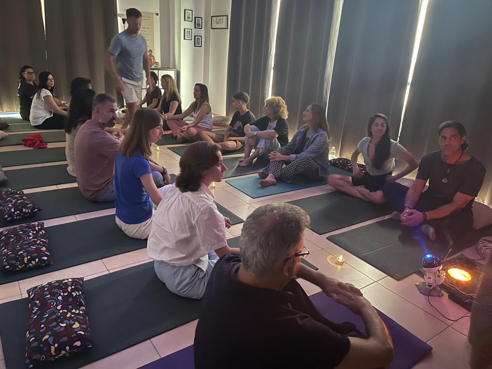 Momento durante una formación presencial 30